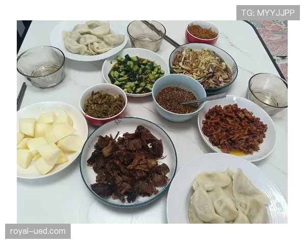 刷到奥斯卡·皮斯托瑞斯家里晚餐照,餐桌比我全年工资还长 刷到奥斯卡·皮斯托瑞斯家里晚餐照,餐桌比我全年工资还长
